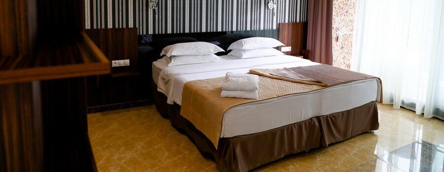 LUXE С БАЛКОНОМ